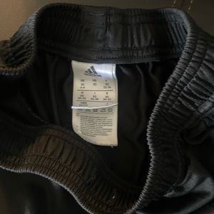 Adidas Quakes shorts